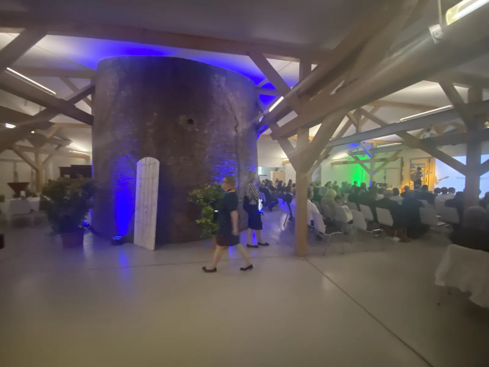 Landrat Tönnies des Landkreis Oberhavel vergibt Ehrenpreis für Toleranz und Zivilcourage – Bild 2